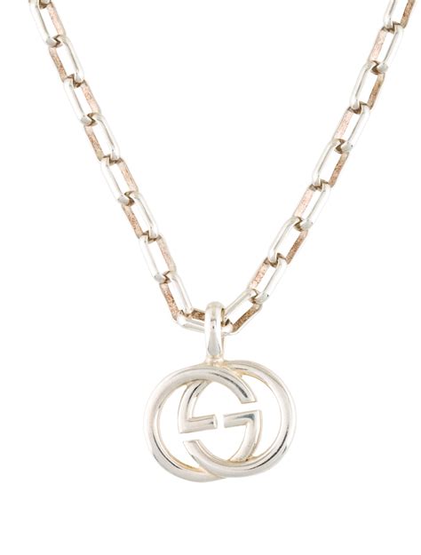 Gucci interlocking necklace